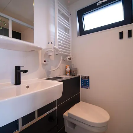 Luxury Houseboat With Beautiful Views Hotel Middelaar Exterior photo
