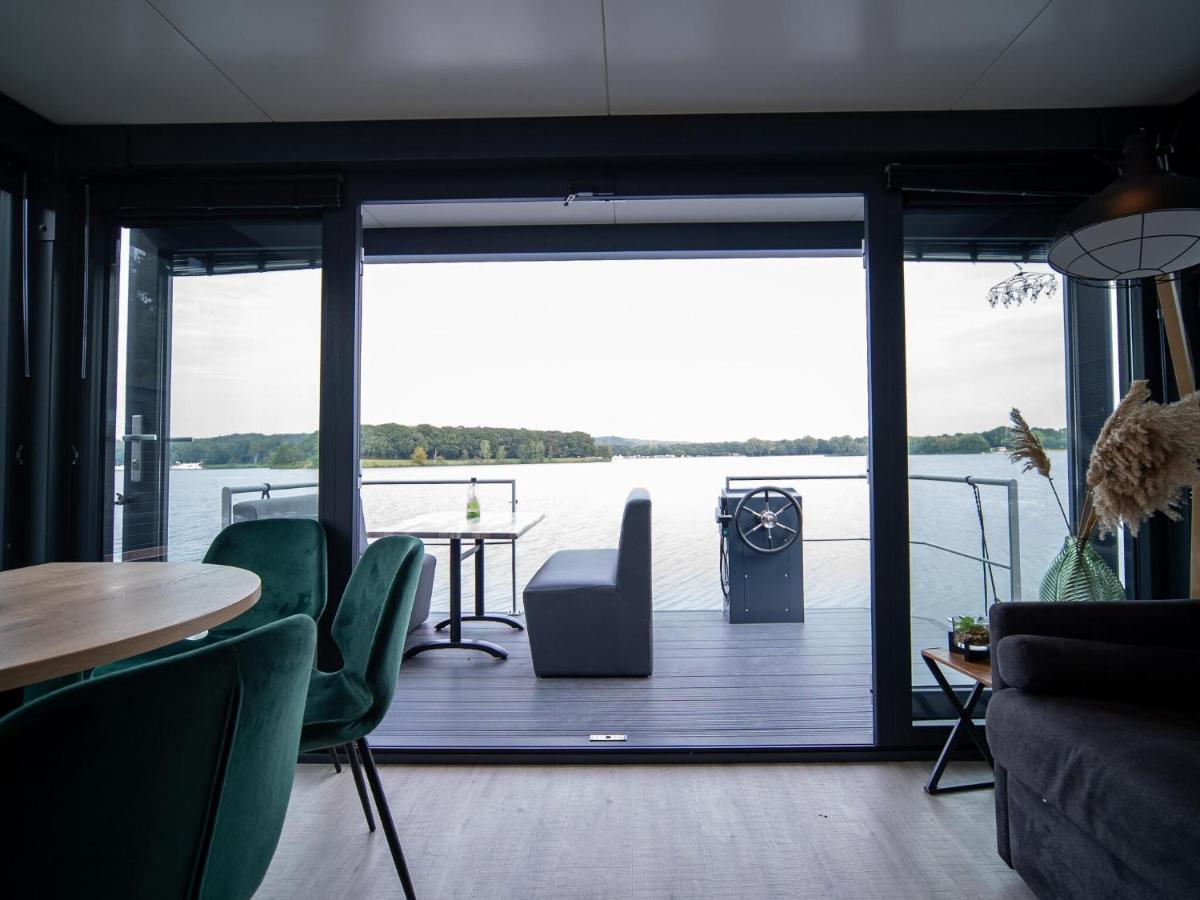 Luxury Houseboat With Beautiful Views Botel Middelaar