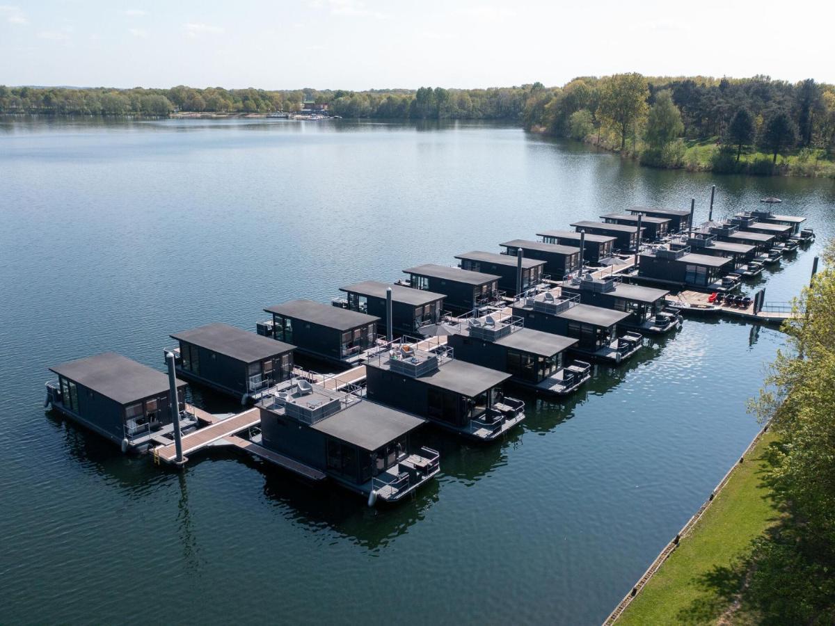 Luxury Houseboat With Beautiful Views Middelaar